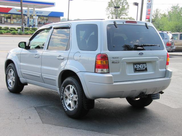 Ford Escape 2004 photo 1