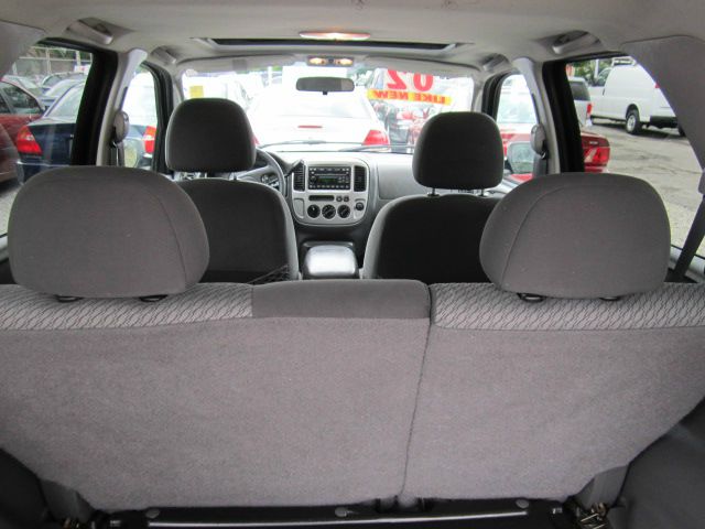 Ford Escape 2004 photo 6