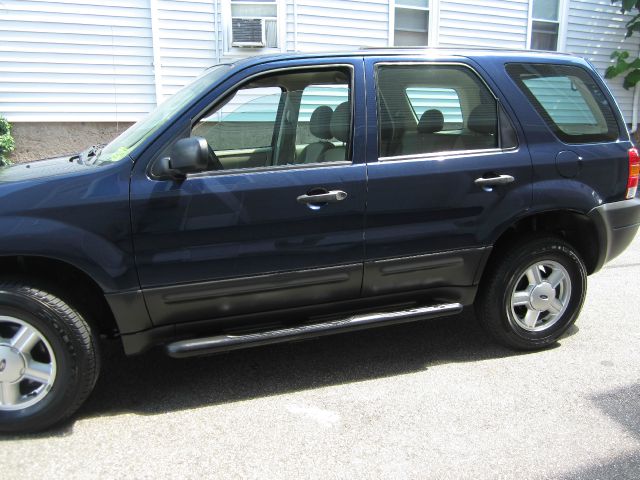 Ford Escape 2004 photo 3