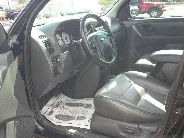 Ford Escape 2004 photo 4