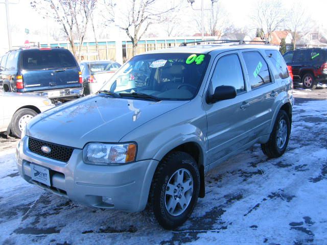 Ford Escape 2004 photo 2