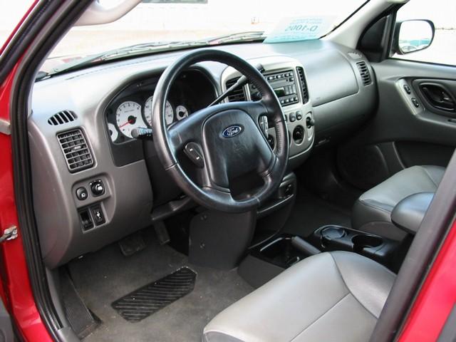 Ford Escape 2004 photo 4