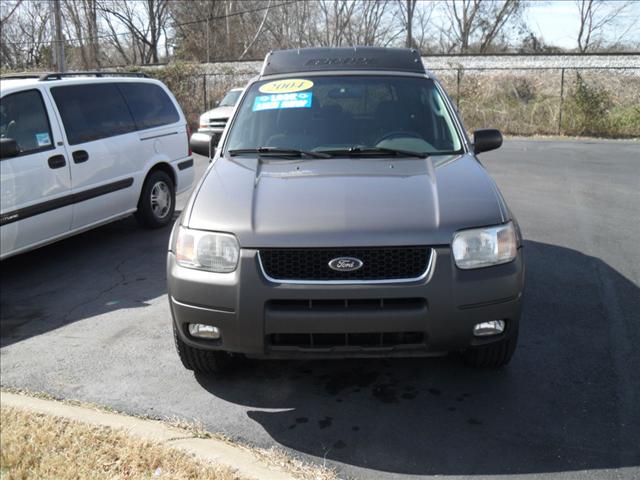 Ford Escape 2004 photo 2