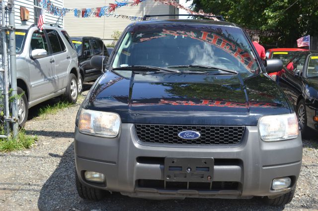 Ford Escape 2004 photo 1