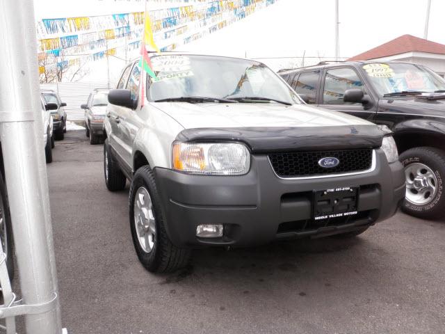 Ford Escape 2004 photo 2