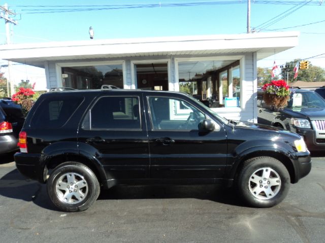 Ford Escape 2004 photo 2