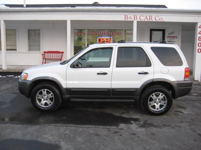 Ford Escape 2004 photo 2