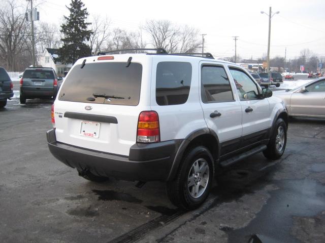 Ford Escape 2004 photo 4