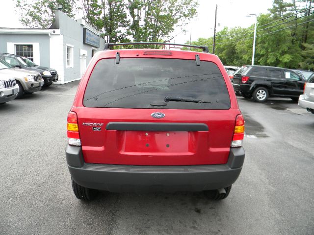 Ford Escape 2004 photo 1