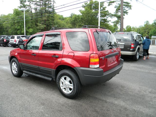 Ford Escape 2004 photo 3