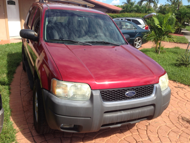 Ford Escape 2004 photo 1