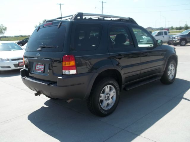 Ford Escape 2004 photo 22