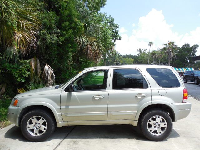 Ford Escape 2004 photo 2