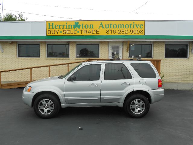 Ford Escape 2004 photo 2