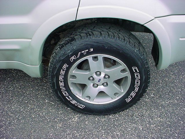 Ford Escape 2004 photo 7