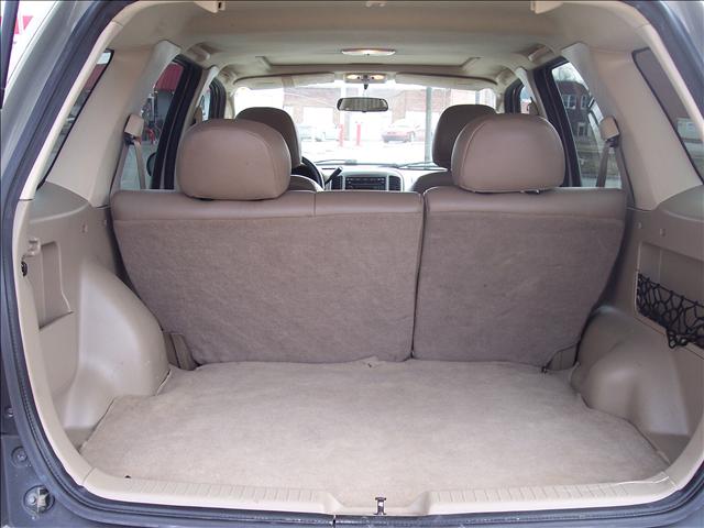 Ford Escape 2004 photo 3