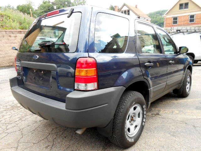 Ford Escape 2004 photo 1