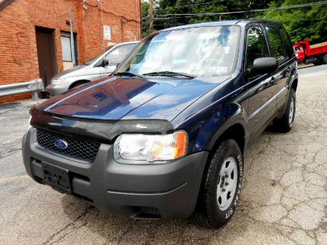 Ford Escape 2004 photo 2