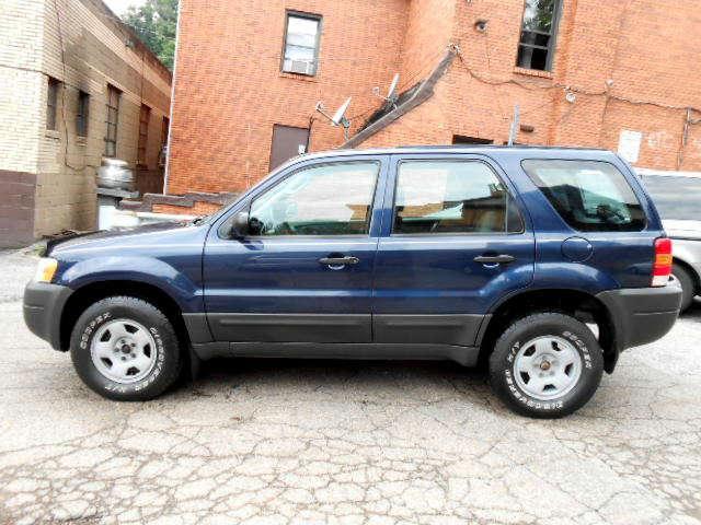 Ford Escape 2004 photo 3