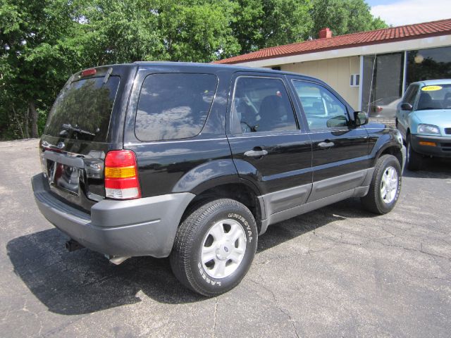 Ford Escape 2004 photo 3