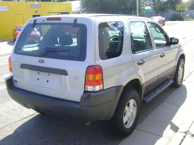 Ford Escape 2004 photo 3