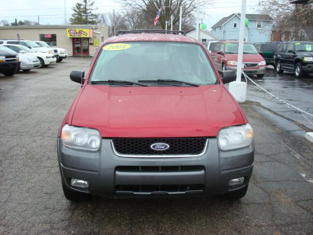 Ford Escape 2004 photo 2