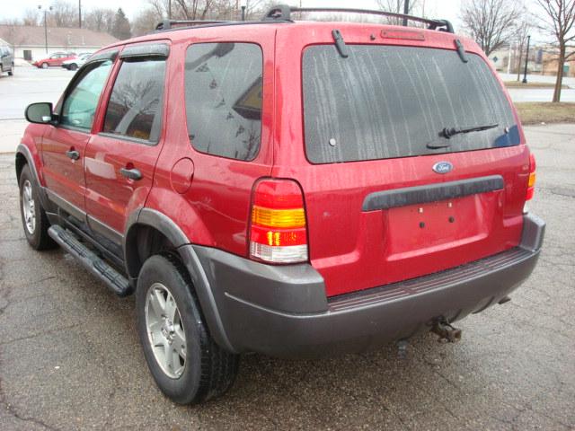 Ford Escape 2004 photo 4