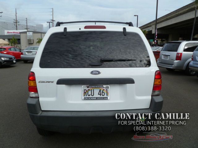 Ford Escape 2004 photo 1