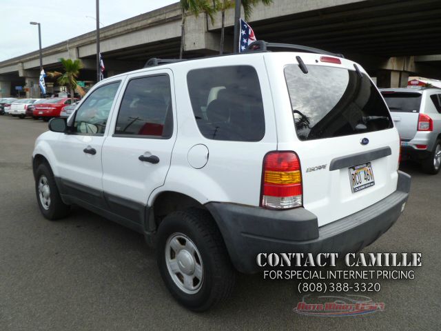 Ford Escape 2004 photo 2