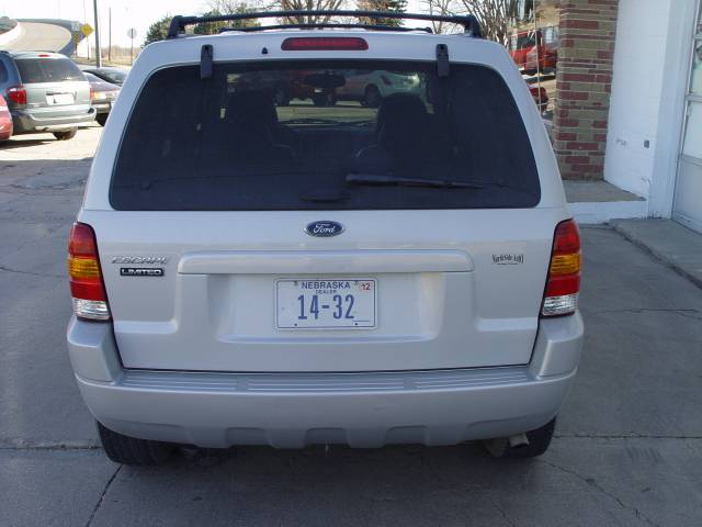 Ford Escape 2004 photo 3