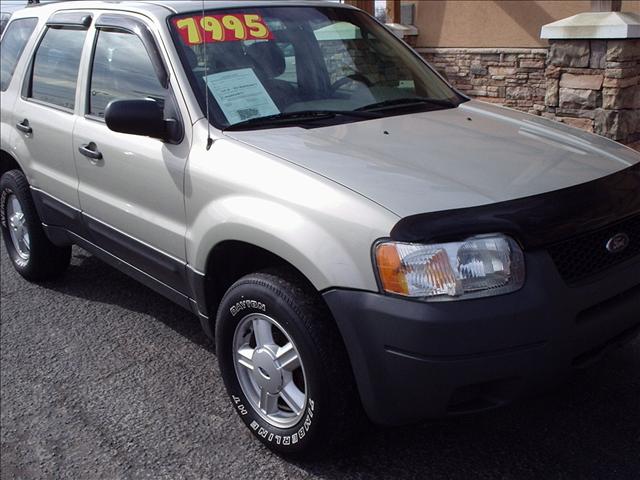 Ford Escape 2004 photo 1