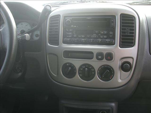 Ford Escape 2004 photo 4