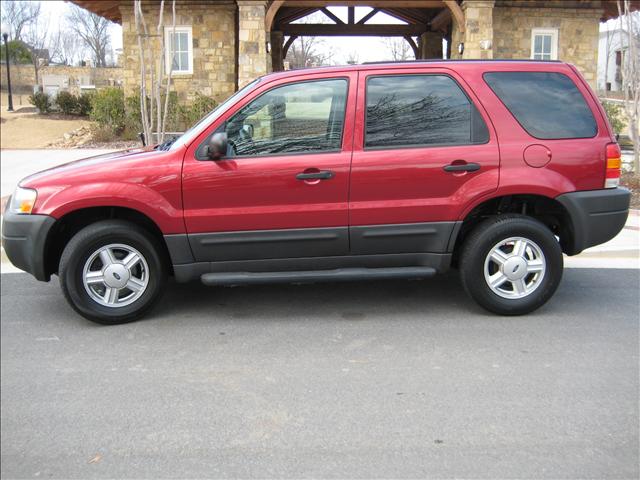 Ford Escape 2004 photo 2