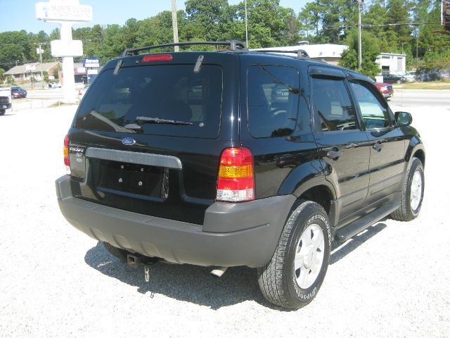 Ford Escape 2004 photo 3