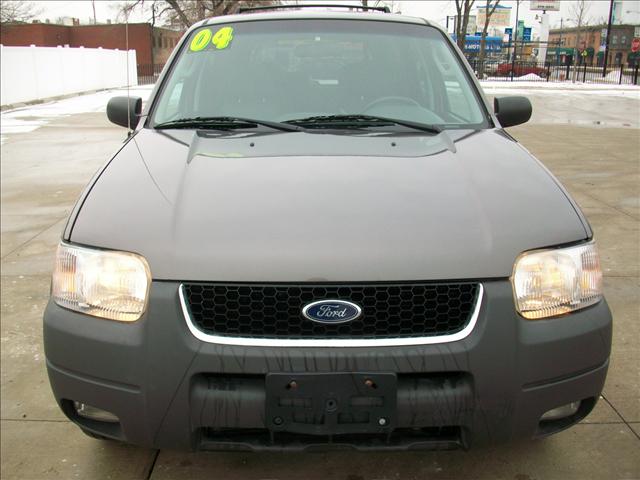 Ford Escape 2004 photo 2