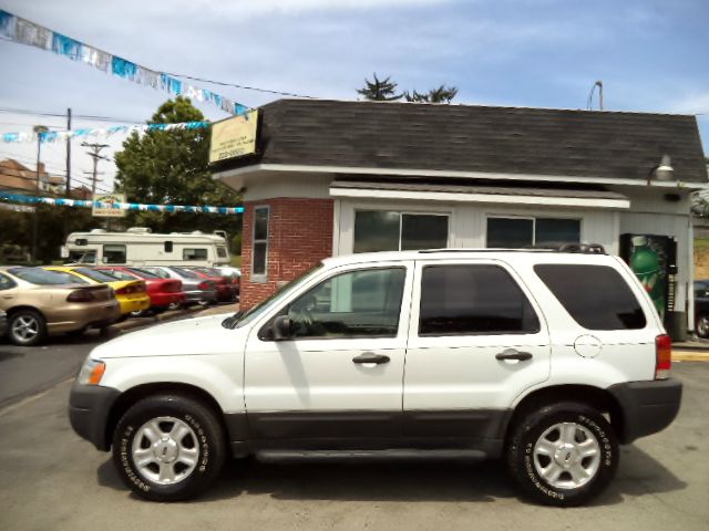 Ford Escape 2004 photo 3