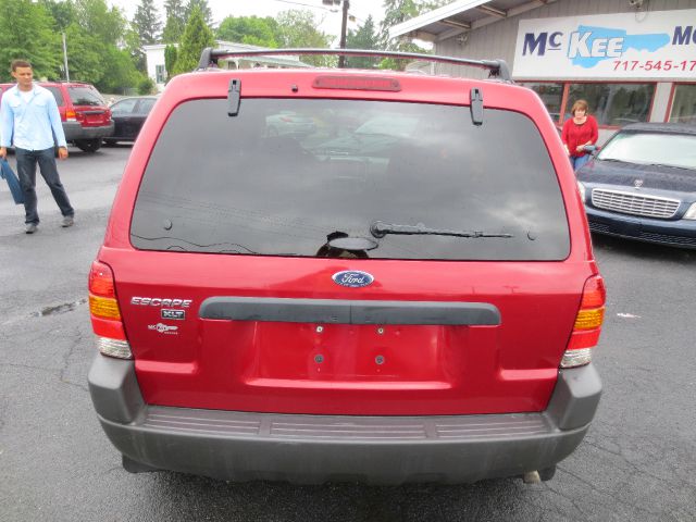 Ford Escape 2004 photo 2