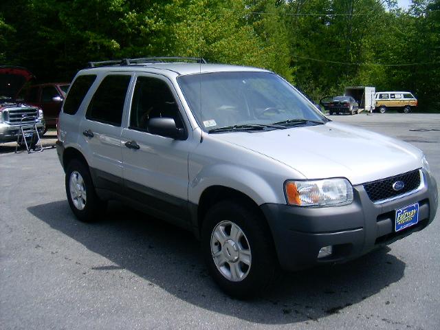 Ford Escape 2004 photo 3