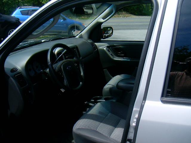 Ford Escape 2004 photo 4