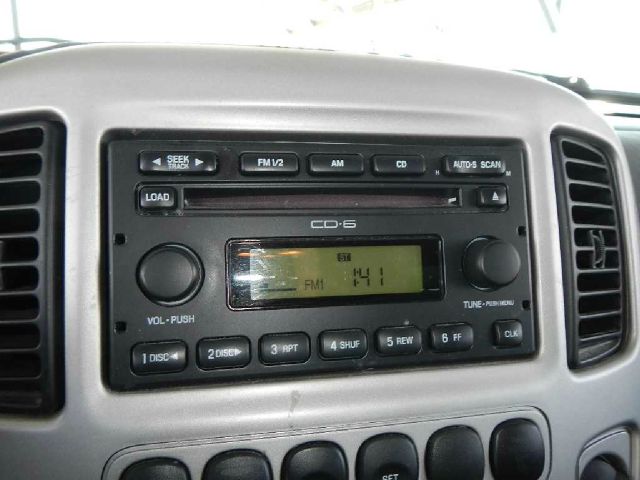 Ford Escape 2005 photo 4