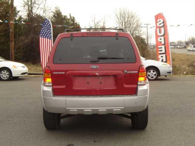 Ford Escape 2005 photo 4