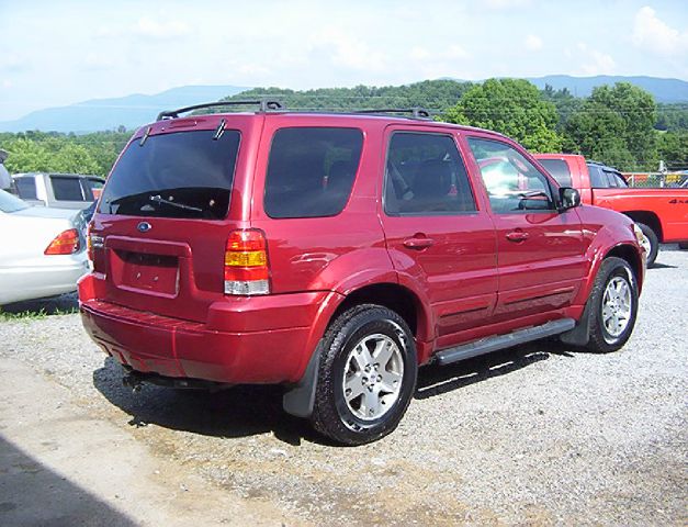 Ford Escape 2005 photo 1