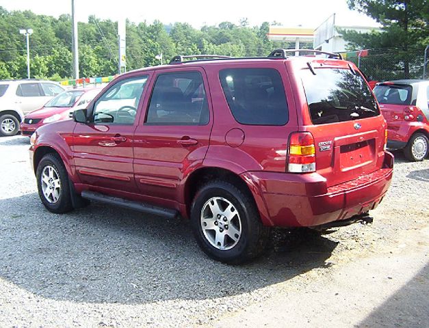 Ford Escape 2005 photo 2