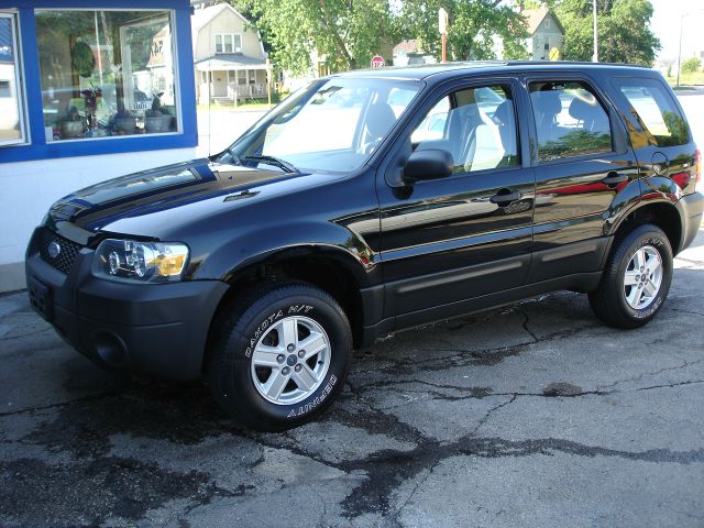 Ford Escape Reg Cab 159.5 WB C5B SUV