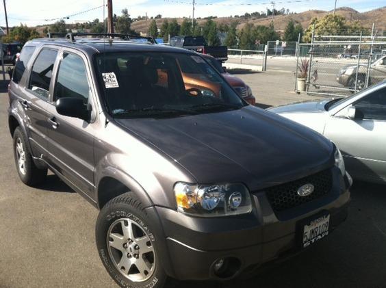 Ford Escape 2005 photo 2