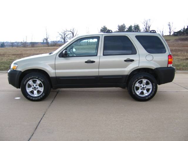 Ford Escape 2005 photo 3