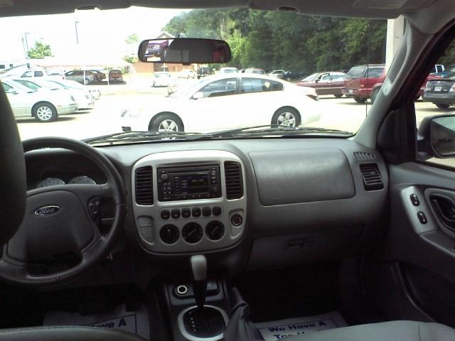 Ford Escape 2005 photo 4