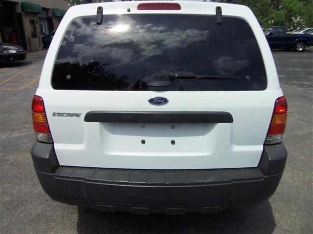 Ford Escape 2005 photo 10