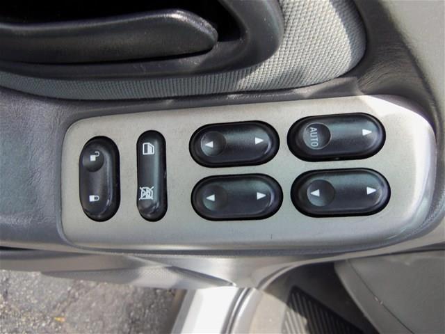 Ford Escape 2005 photo 8