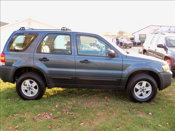 Ford Escape 2005 photo 3